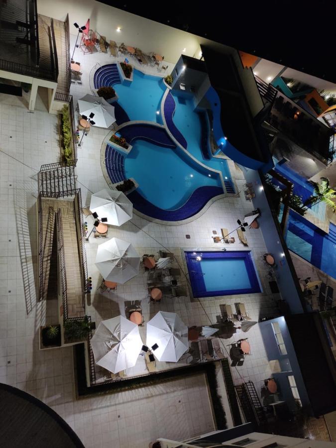 Prive Atrium Thermas Residence Service Caldas Novas Dış mekan fotoğraf